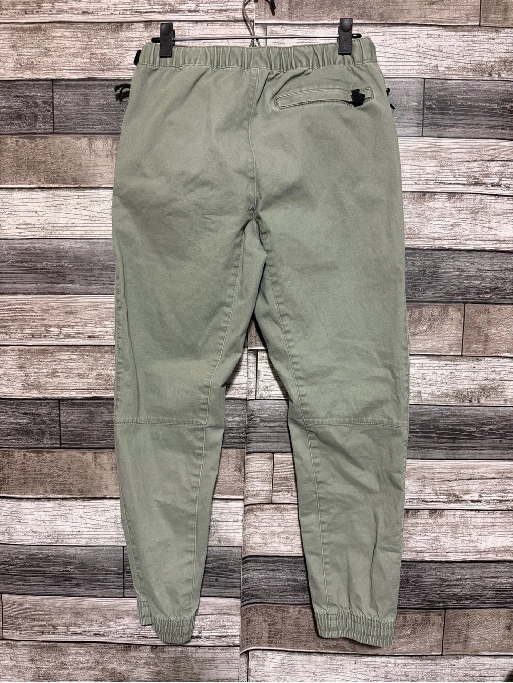 H&M Slim Fit Cargo Joggers Men’s XS Green Belted Tapered (Inseam 26) Zip Pockets